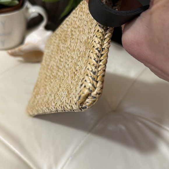 Woven Detail Makeup Pouch-EUC - Picture 7 of 10